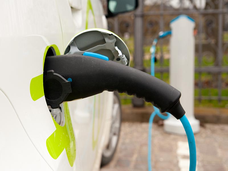 Pose de borne de recharge IRVE, Châteauneuf-sur-Charente